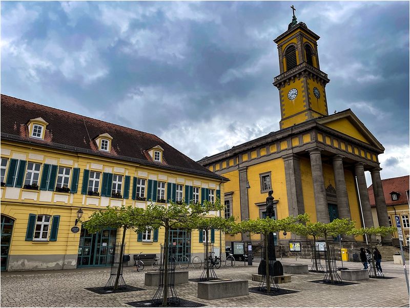 Karlsplatz & Kirche St. Ludwig