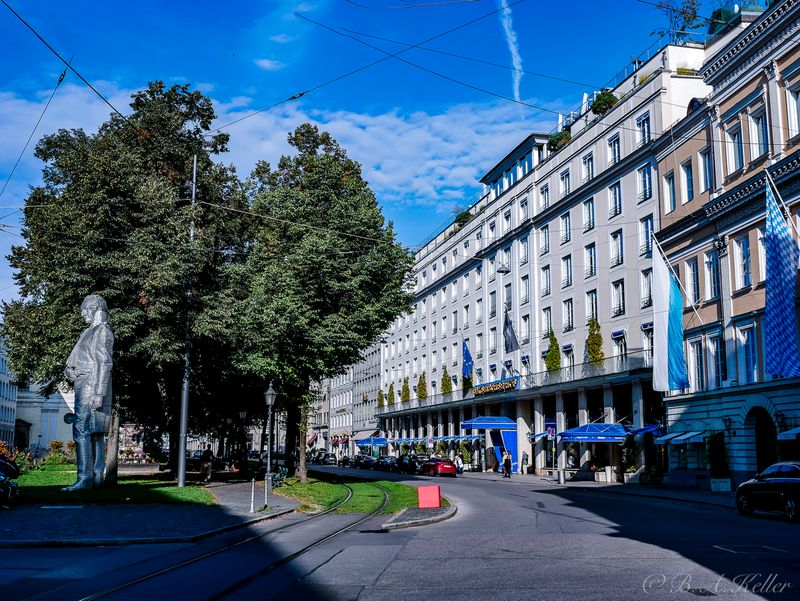 Promenadeplatz