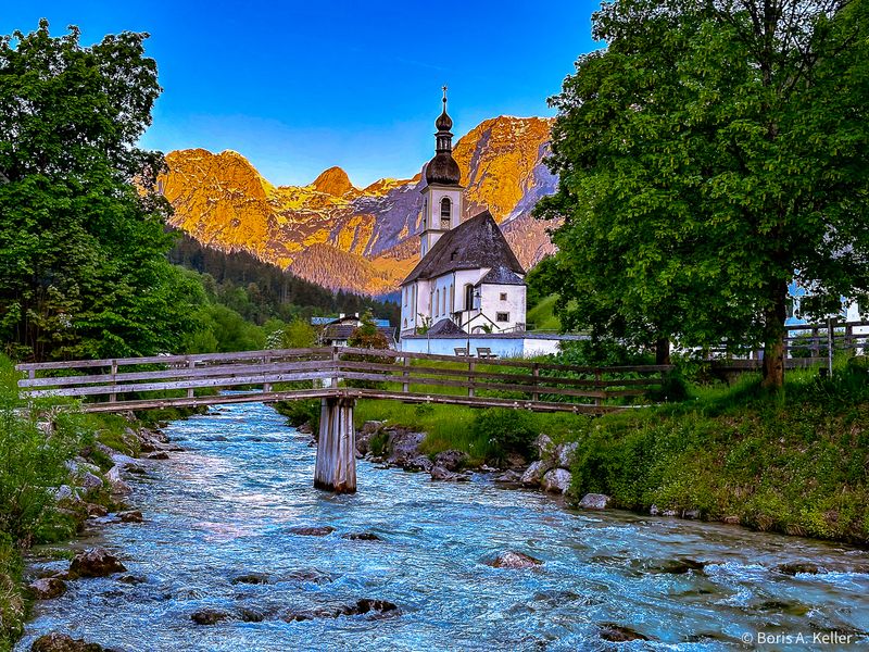 Ramsauer Pfarrkirche (at Sunrise)