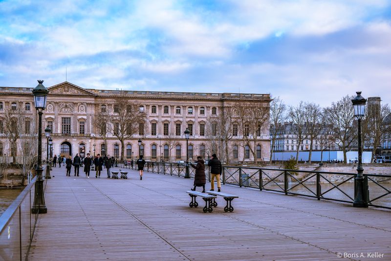 Pont des Arts & Louvre