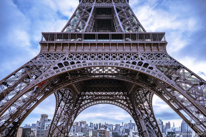 Paris 2025