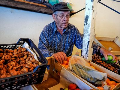 Farmers market 