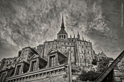 The eerie aura of Mont-Saint-Michel