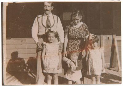 Family_60s03.jpg
