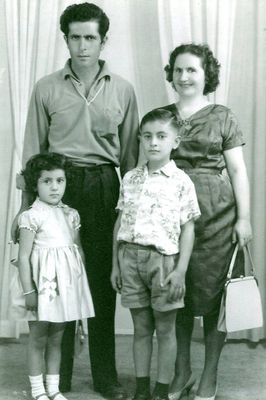 Family1_1960.jpg