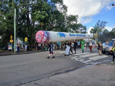 Parade01.jpg