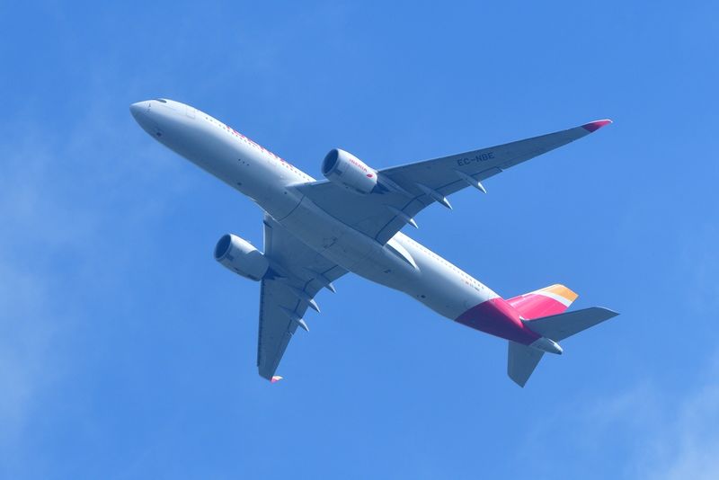 Ibera Airbus A350-900 EC-NBE