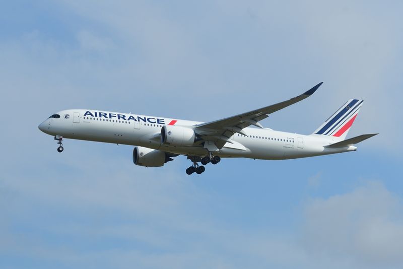 AIRFRANCE Airbus A350-900 F-HTYR City of Deauville
