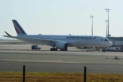 AIRFRANCE Airbus A350-900 F-HTYO  'City of Cayenne'