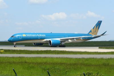 Vietnam Airlines Airbus A350-900 VN-A898