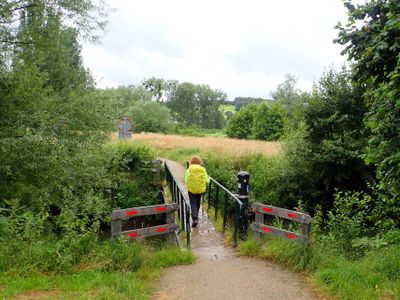 Stage 22: Footbridge