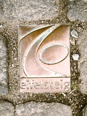 Stage 2: Trail sign