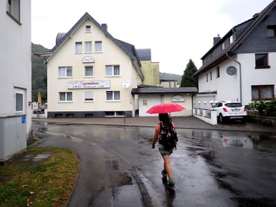 Stage 3: Rainy arrival