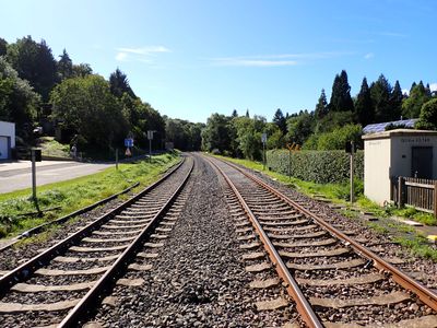 Stage 6: Train tracks