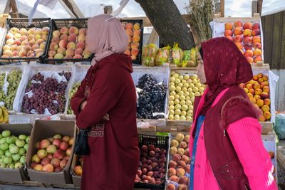 KIRKISTAN - markets on the road