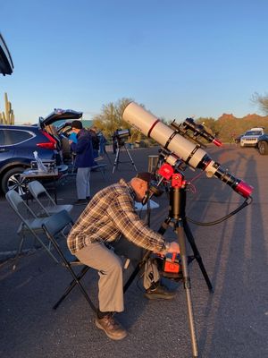 Bill Shaheen setting up his new SVBONY 122mm APO on a ZWO AM5 mount