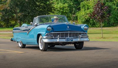 1956 Ford Fairlane Sunliner