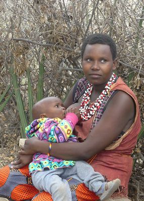 Hadza_P1030769.jpg