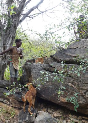 Hadza_P1030747.jpg