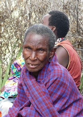 Hadza_P1030772.jpg