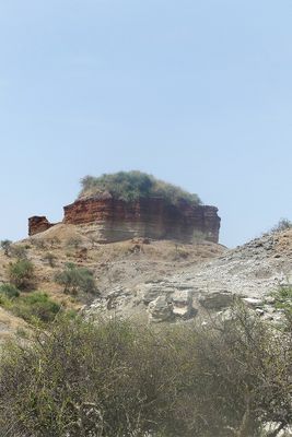 Olduvai Gorge_P1030855.jpg