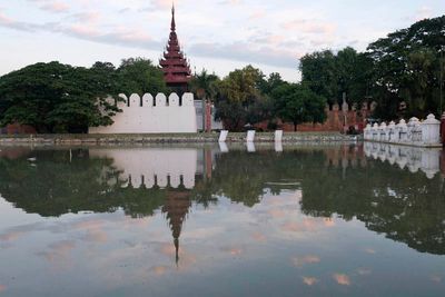 Mandalay, Moat and Fortress Walls