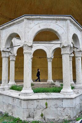 Tirana,, Kaplan Pasha Monument