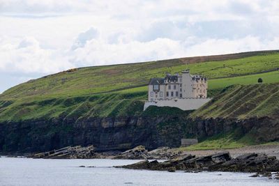 Dunbeath Castle