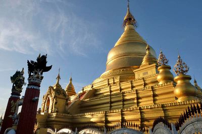 Mandalay, Kuthodaw Pagoda