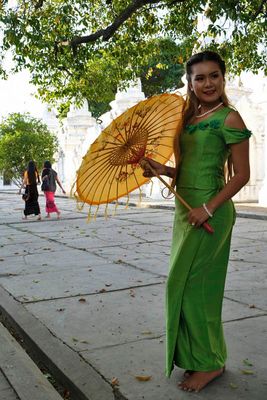 Mandalay, Kuthodaw Pagoda