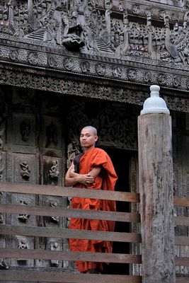 Mandalay, Shwenandaw Monastery