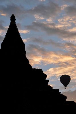 Bagan, Sulamani Pahto, Ballooning