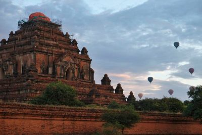 Bagan, Sulamani Pahto, Ballooning