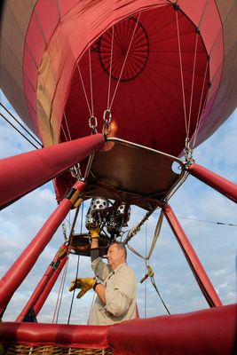 Bagan, Balloon Flight