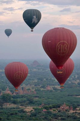 Bagan, Balloon Flight