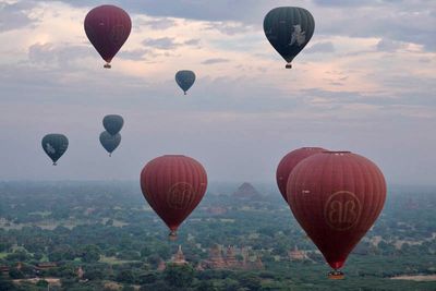 Bagan, Balloon Flight