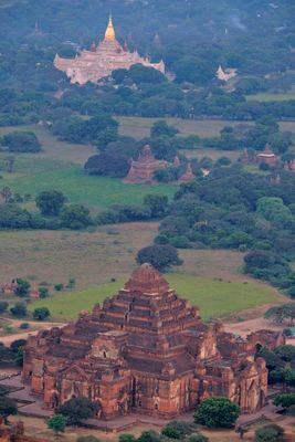 Bagan, Balloon Flight