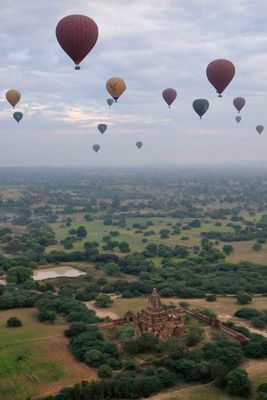 Bagan, Balloon Flight