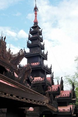 Salay, Monastery and Museum