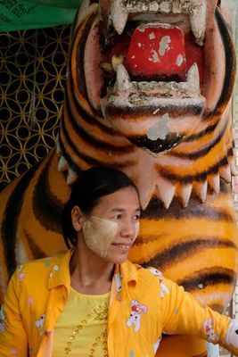 Bagan, Mount Popa