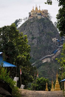Bagan, Mount Popa