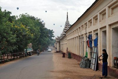 Bagan, Shwezigon Pagoda Street