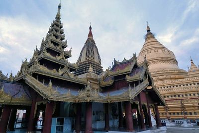 Bagan, Shwezigon Pagoda