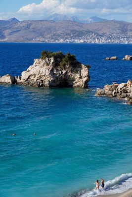 Pasqyrave Beach