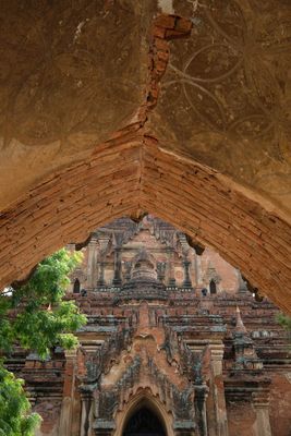 Bagan, Htilominio