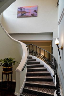  Galleries