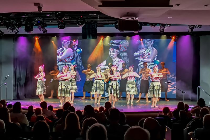 Maori Dancers & Musicians