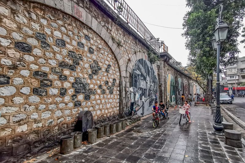 Hanoi Phung Hung Mural Street