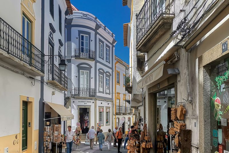 Rua Cinco de Outubro