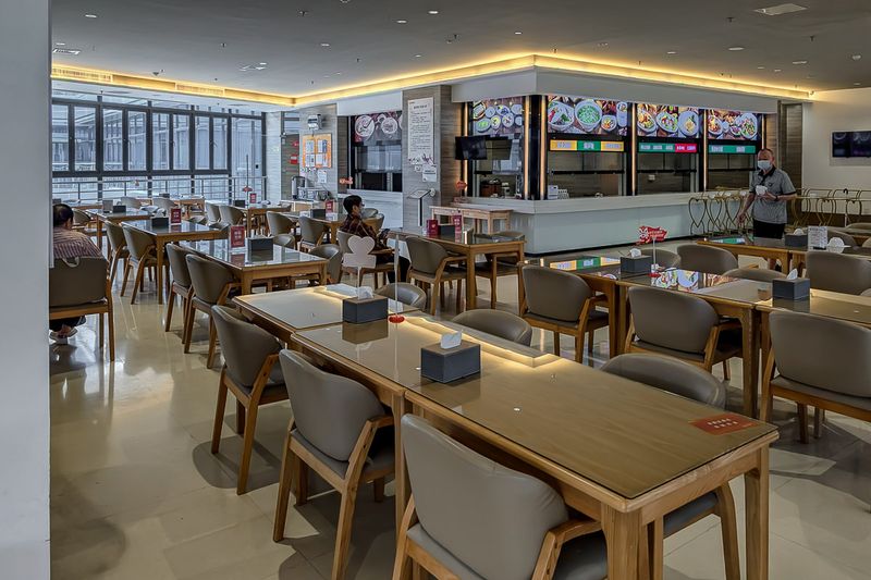 Senior Living - Dining Hall